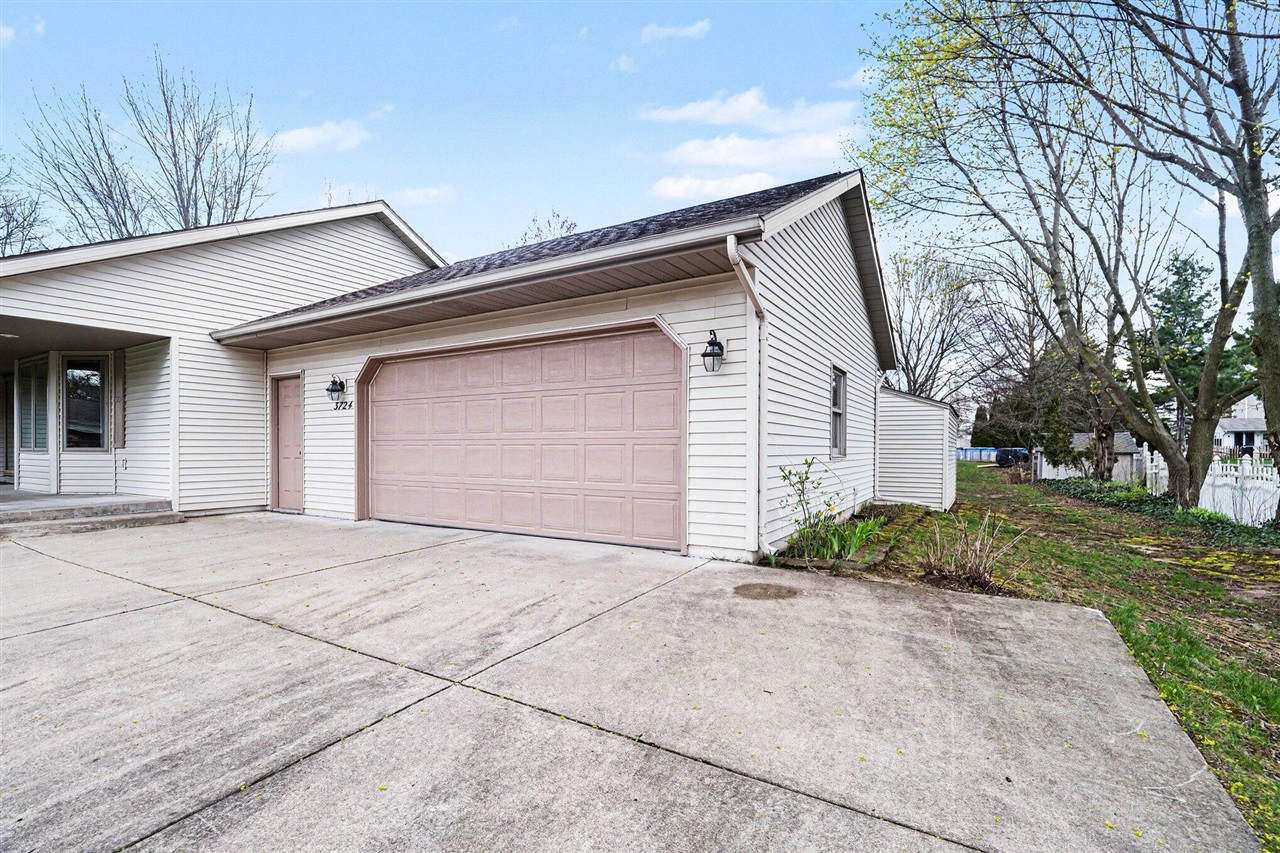 3724 Starchief Street, Kalamazoo, MI, 49048-6117