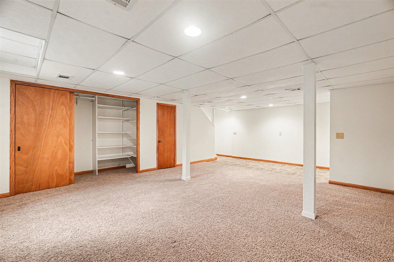 3724 Starchief Street, Kalamazoo, MI, 49048-6117