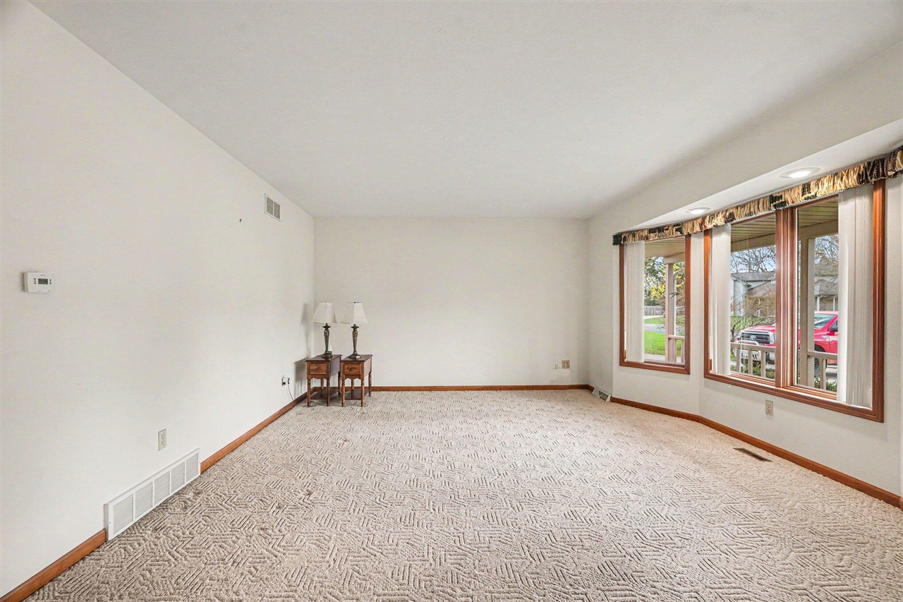 3724 Starchief Street, Kalamazoo, MI, 49048-6117