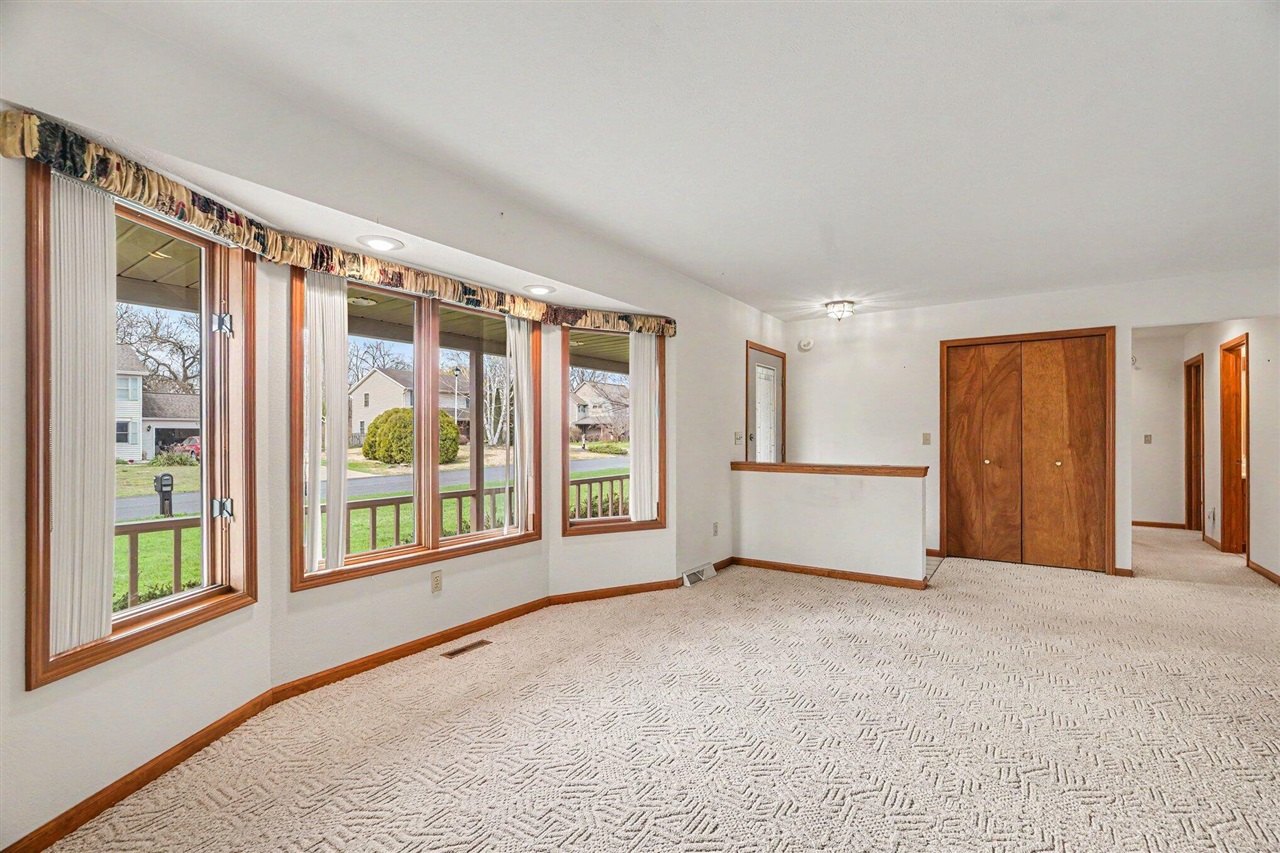 3724 Starchief Street, Kalamazoo, MI, 49048-6117