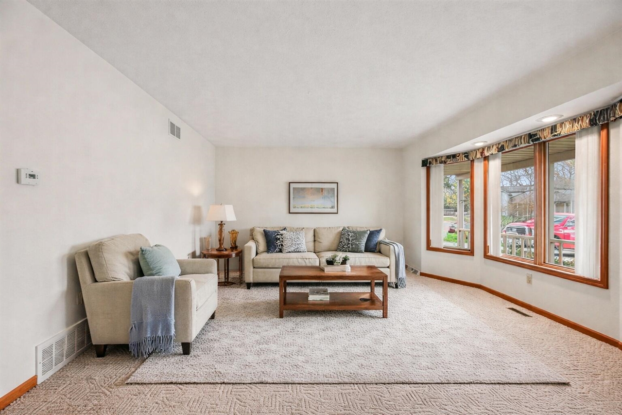 3724 Starchief Street, Kalamazoo, MI, 49048-6117