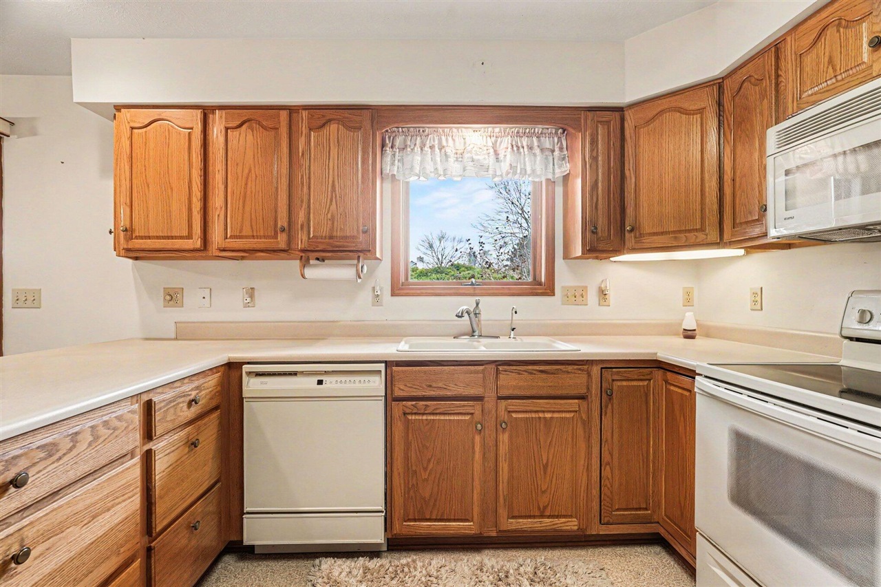 3724 Starchief Street, Kalamazoo, MI, 49048-6117