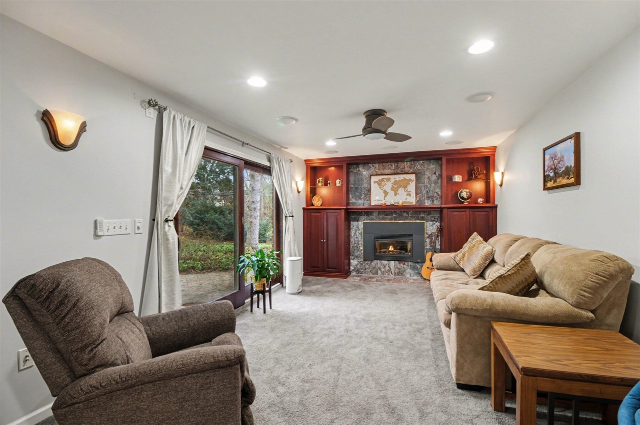 3786 Quarton Road, Bloomfield Hills, MI, 48302-4037