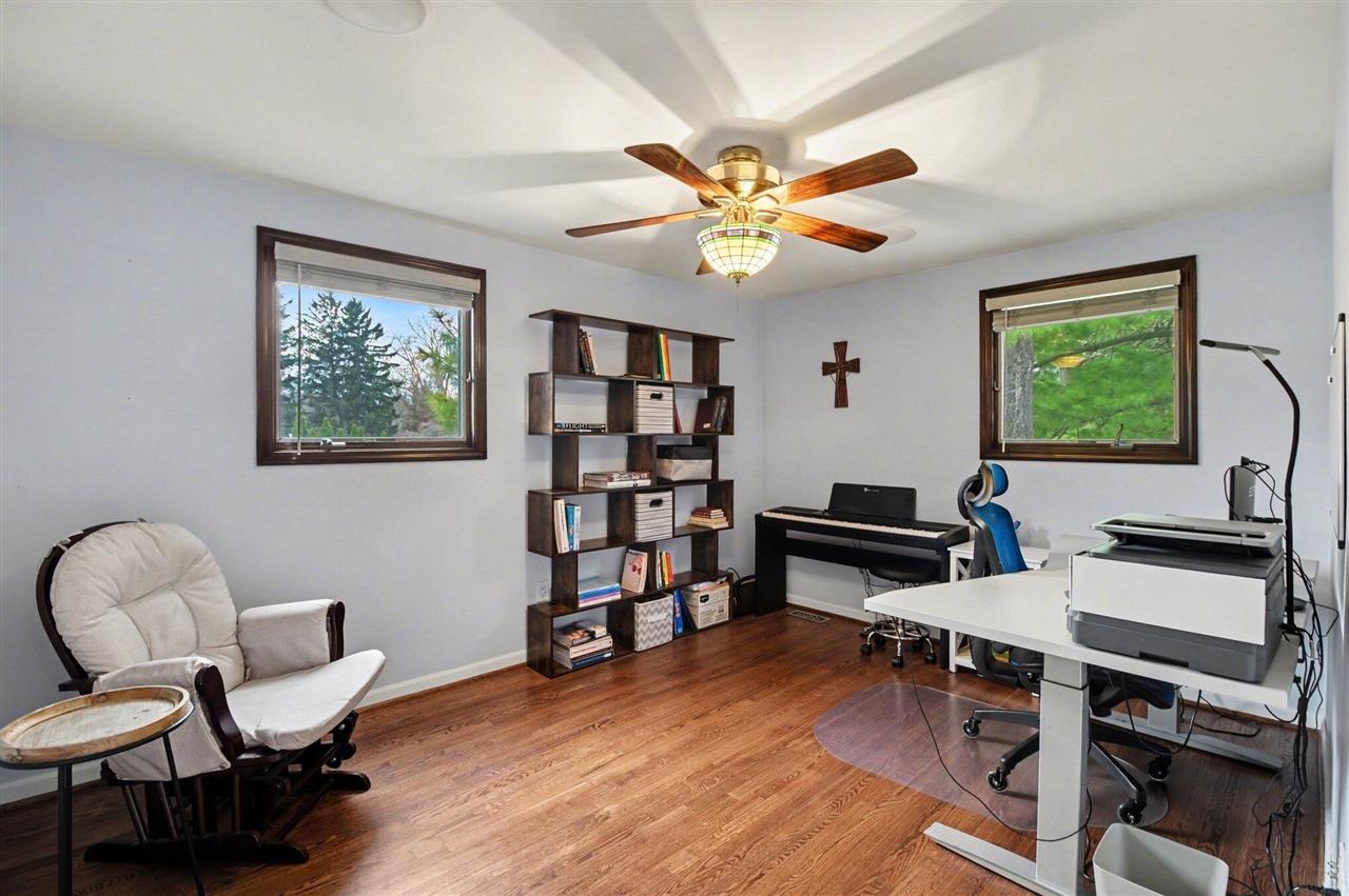 3786 Quarton Road, Bloomfield Hills, MI, 48302-4037