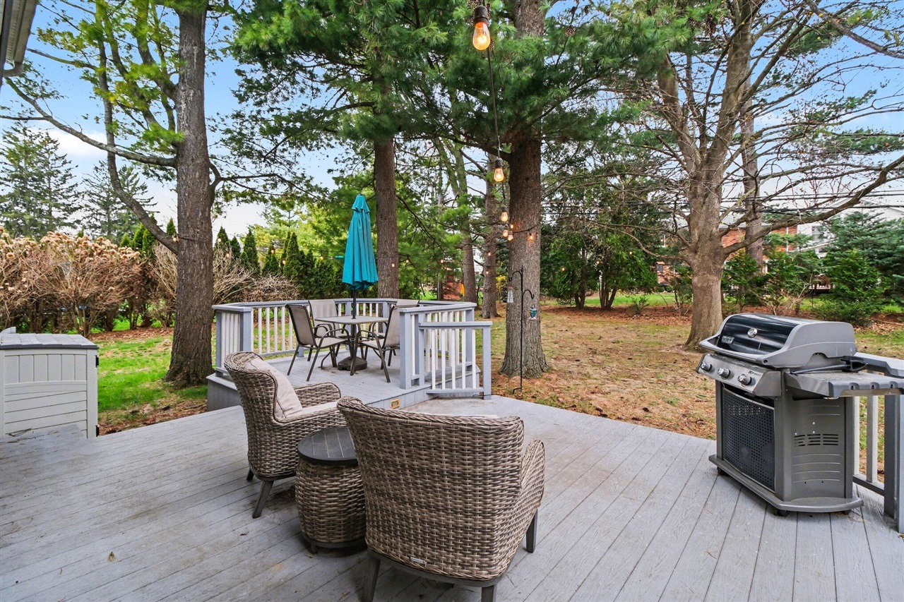 3786 Quarton Road, Bloomfield Hills, MI, 48302-4037