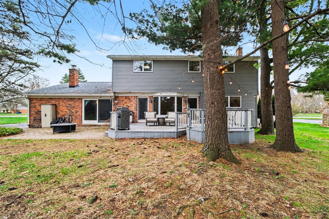 3786 Quarton Road, Bloomfield Hills, MI, 48302-4037