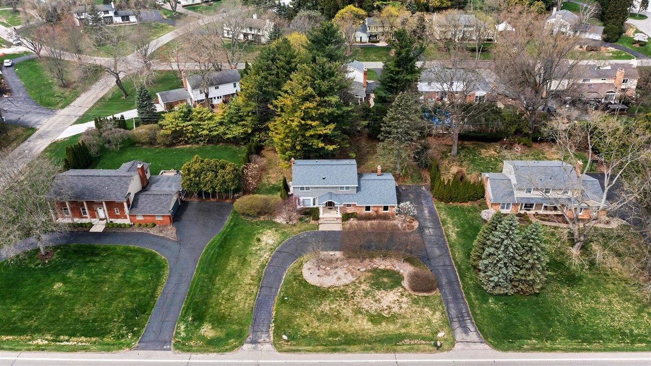 3786 Quarton Road, Bloomfield Hills, MI, 48302-4037