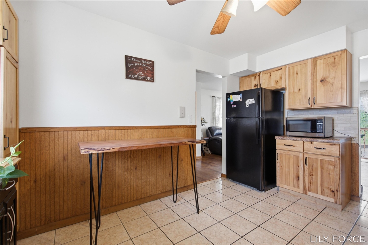 745 Barnett Place, Grand Rapids, MI, 49503-1153