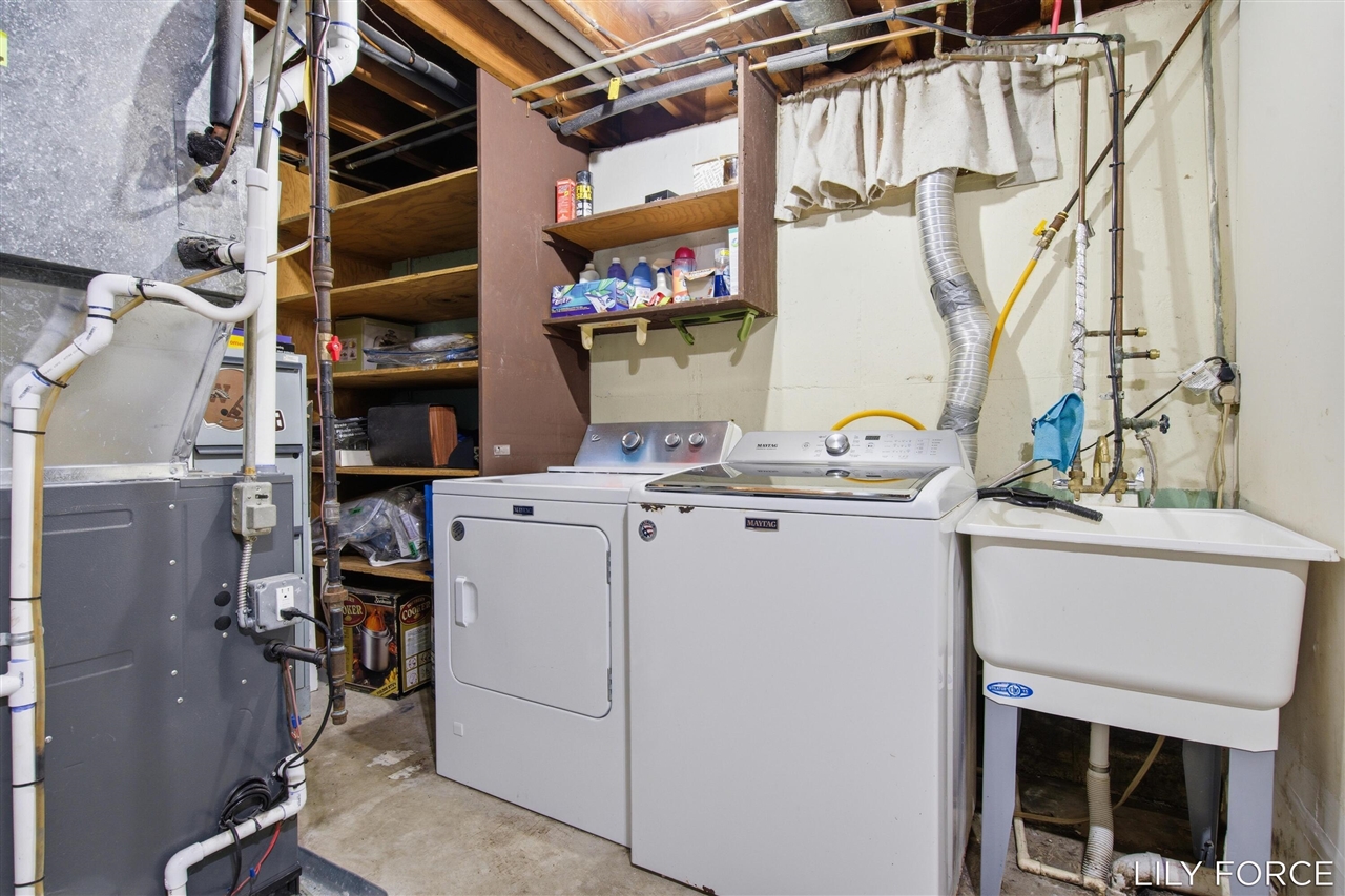 745 Barnett Place, Grand Rapids, MI, 49503-1153