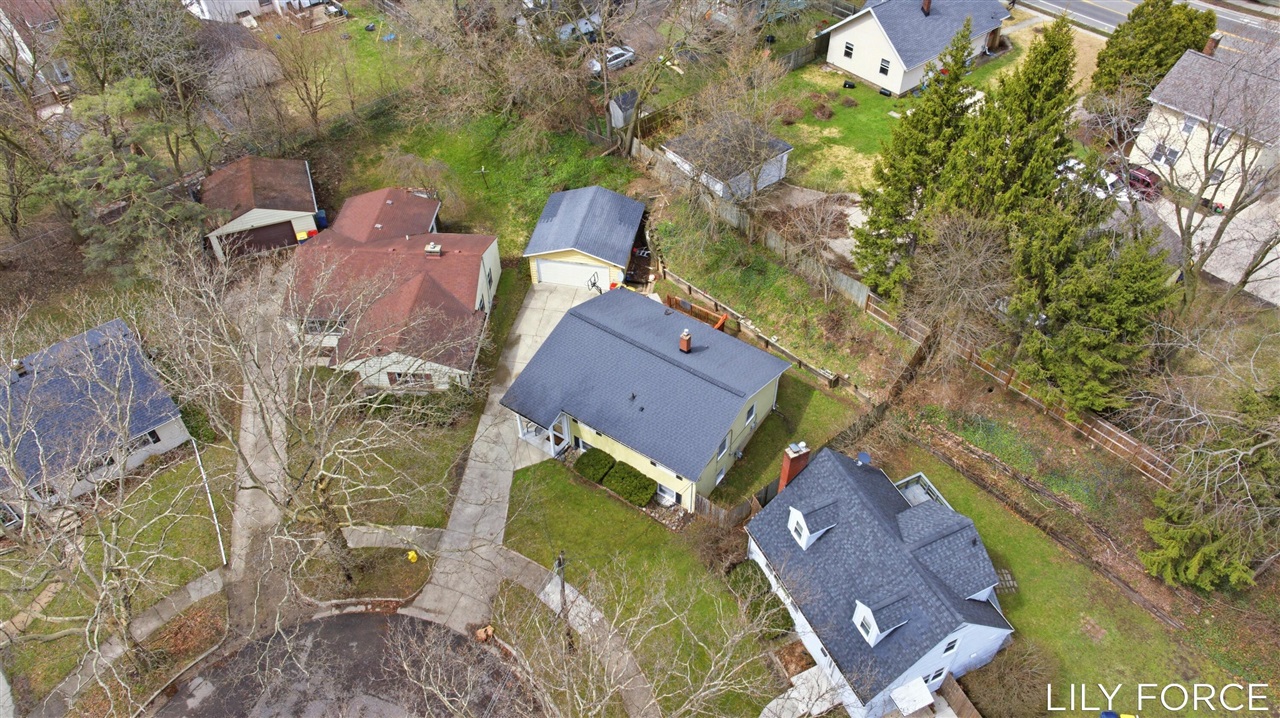 745 Barnett Place, Grand Rapids, MI, 49503-1153