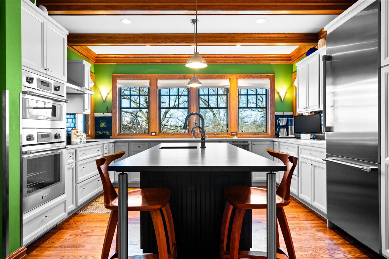 4 Geddes Heights Drive, Ann Arbor, MI, 48104-1724