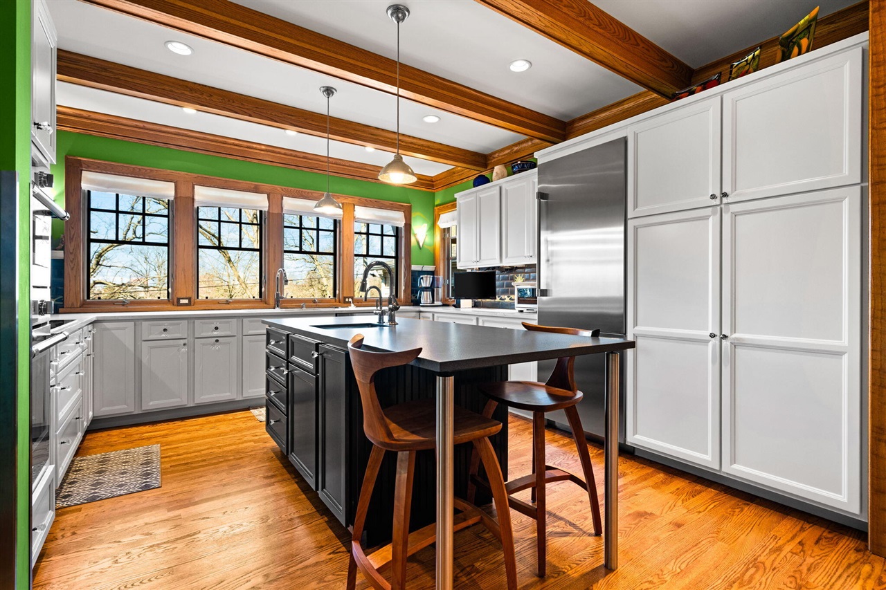 4 Geddes Heights Drive, Ann Arbor, MI, 48104-1724