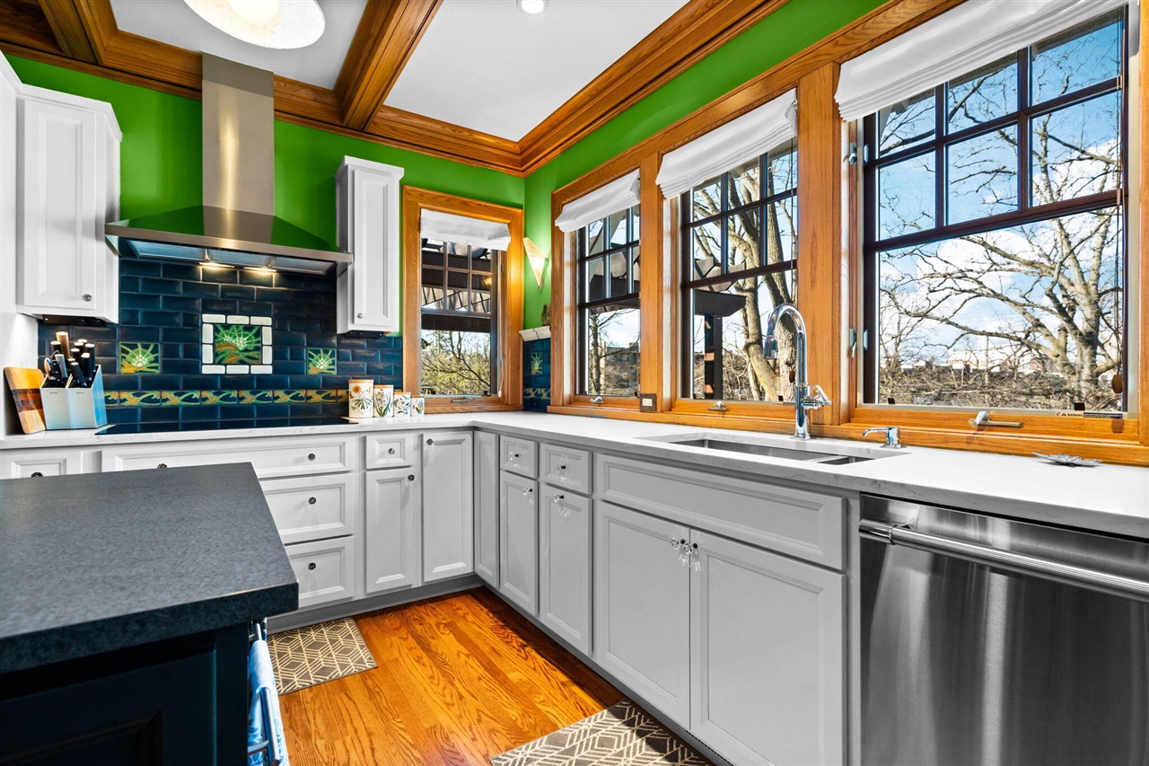 4 Geddes Heights Drive, Ann Arbor, MI, 48104-1724