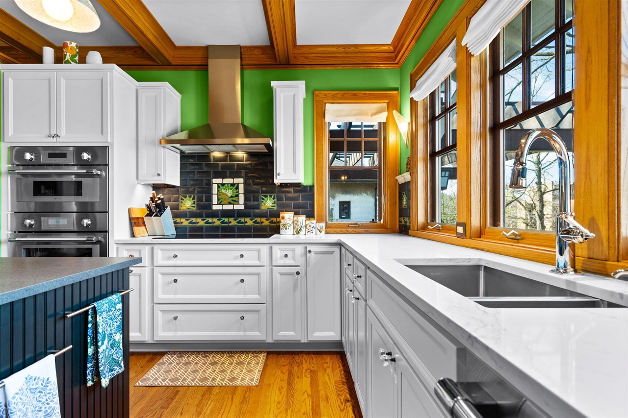 4 Geddes Heights Drive, Ann Arbor, MI, 48104-1724