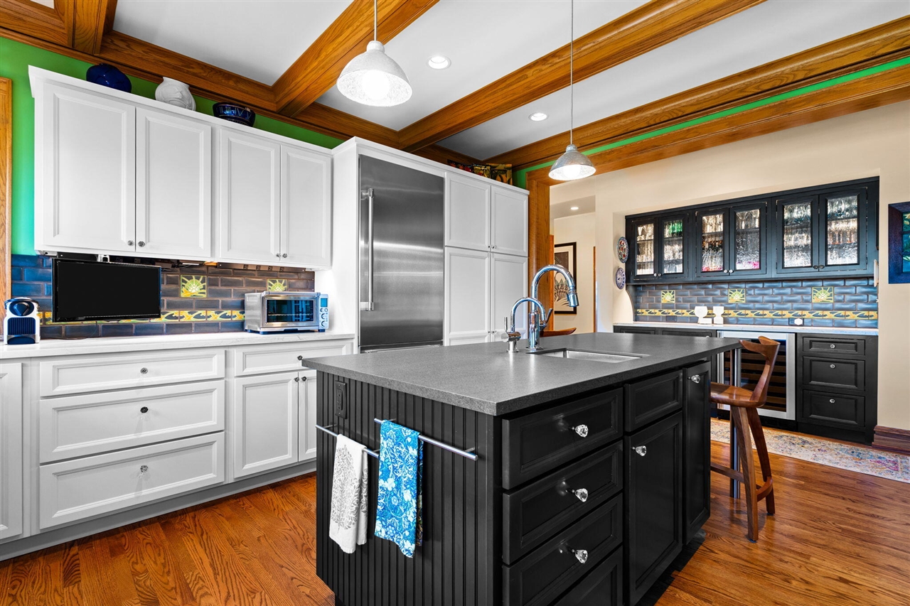 4 Geddes Heights Drive, Ann Arbor, MI, 48104-1724