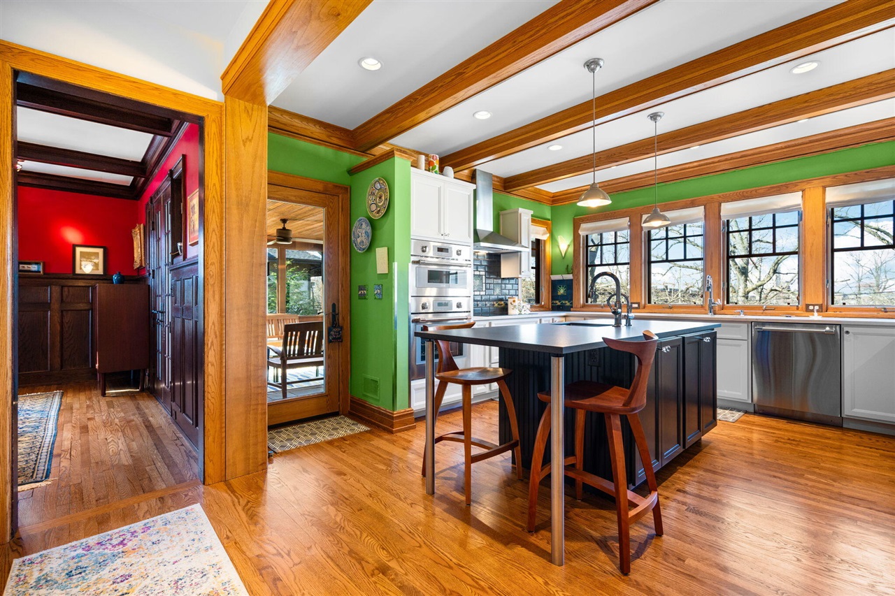 4 Geddes Heights Drive, Ann Arbor, MI, 48104-1724