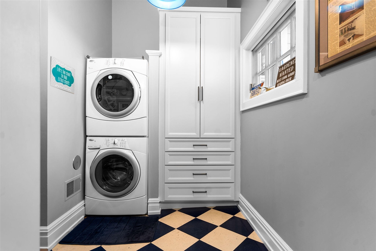 4 Geddes Heights Drive, Ann Arbor, MI, 48104-1724