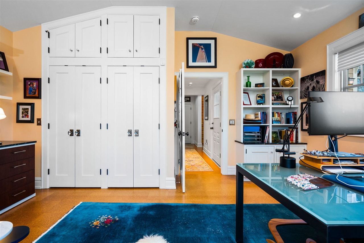 4 Geddes Heights Drive, Ann Arbor, MI, 48104-1724