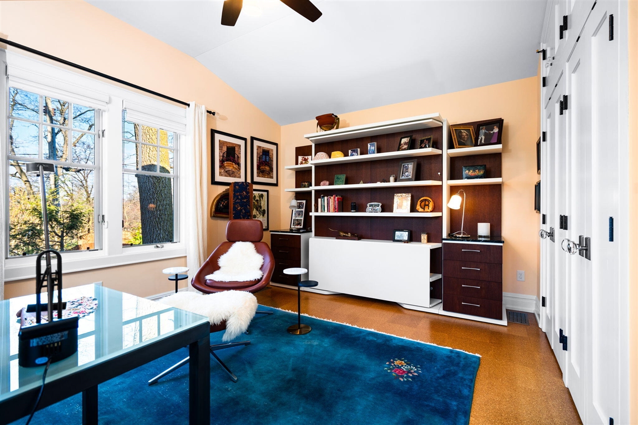 4 Geddes Heights Drive, Ann Arbor, MI, 48104-1724