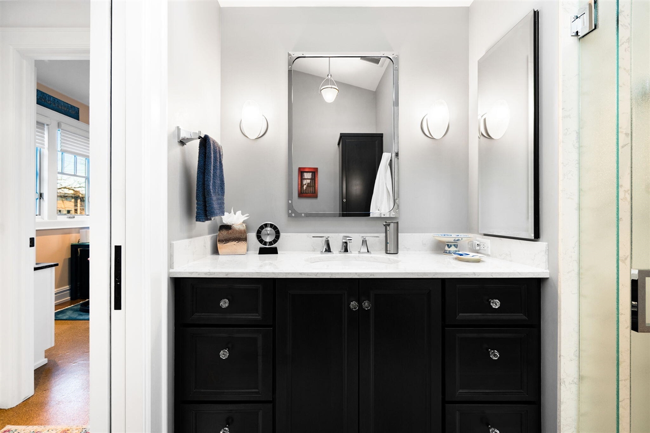 4 Geddes Heights Drive, Ann Arbor, MI, 48104-1724