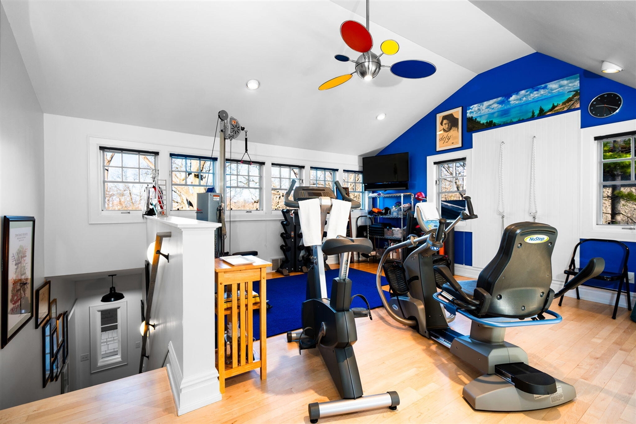 4 Geddes Heights Drive, Ann Arbor, MI, 48104-1724