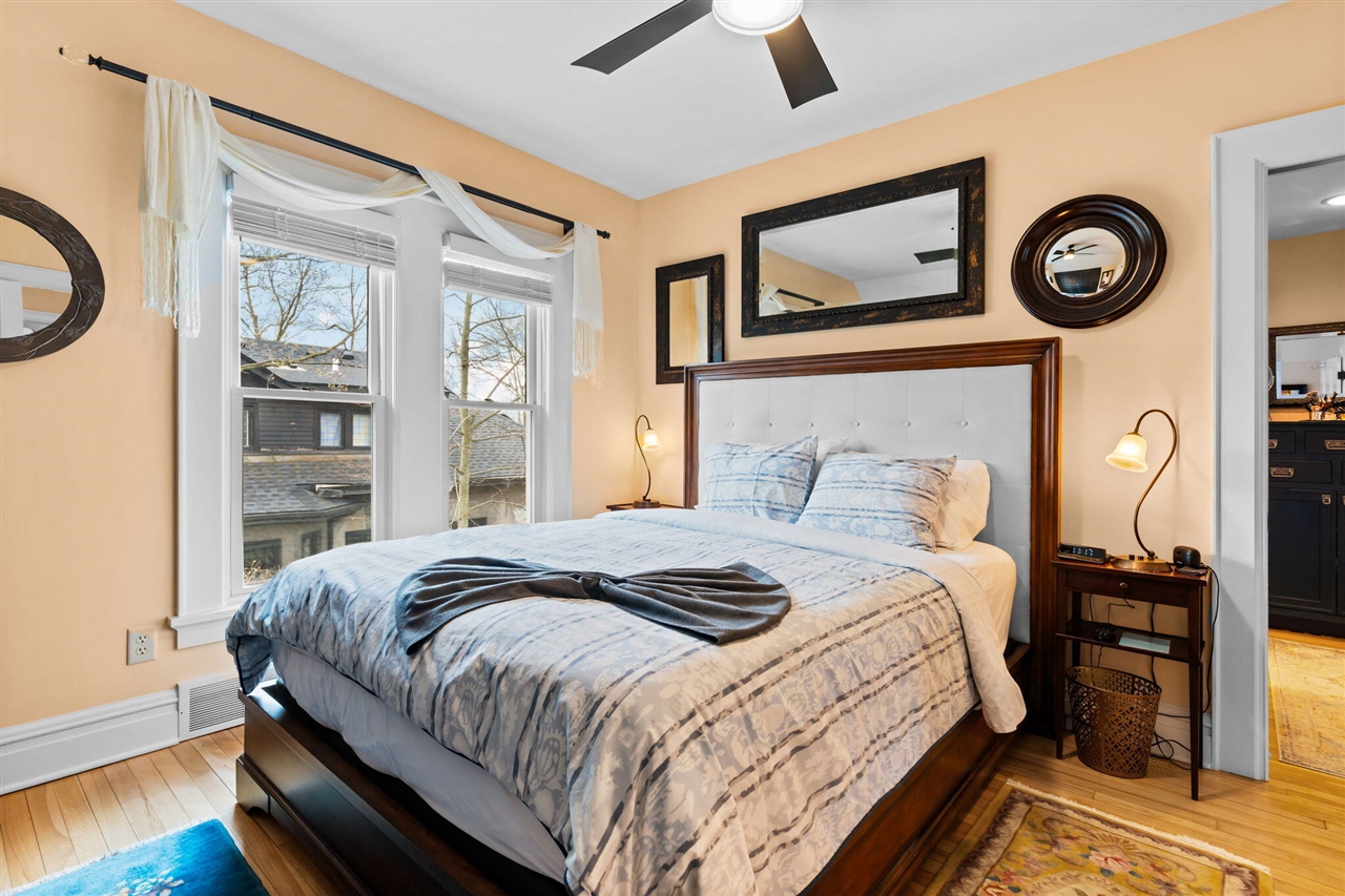 4 Geddes Heights Drive, Ann Arbor, MI, 48104-1724