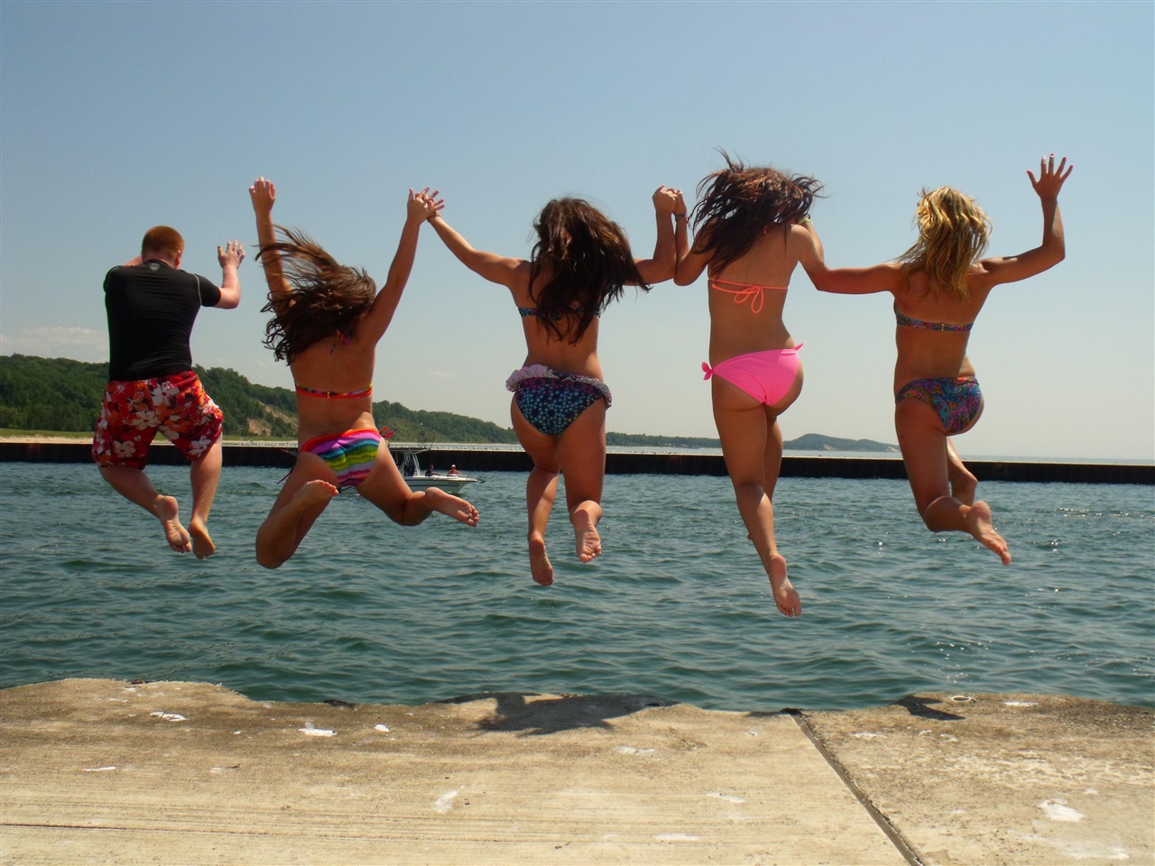 Eagle Ridge Circle, Onekama, MI, 49675