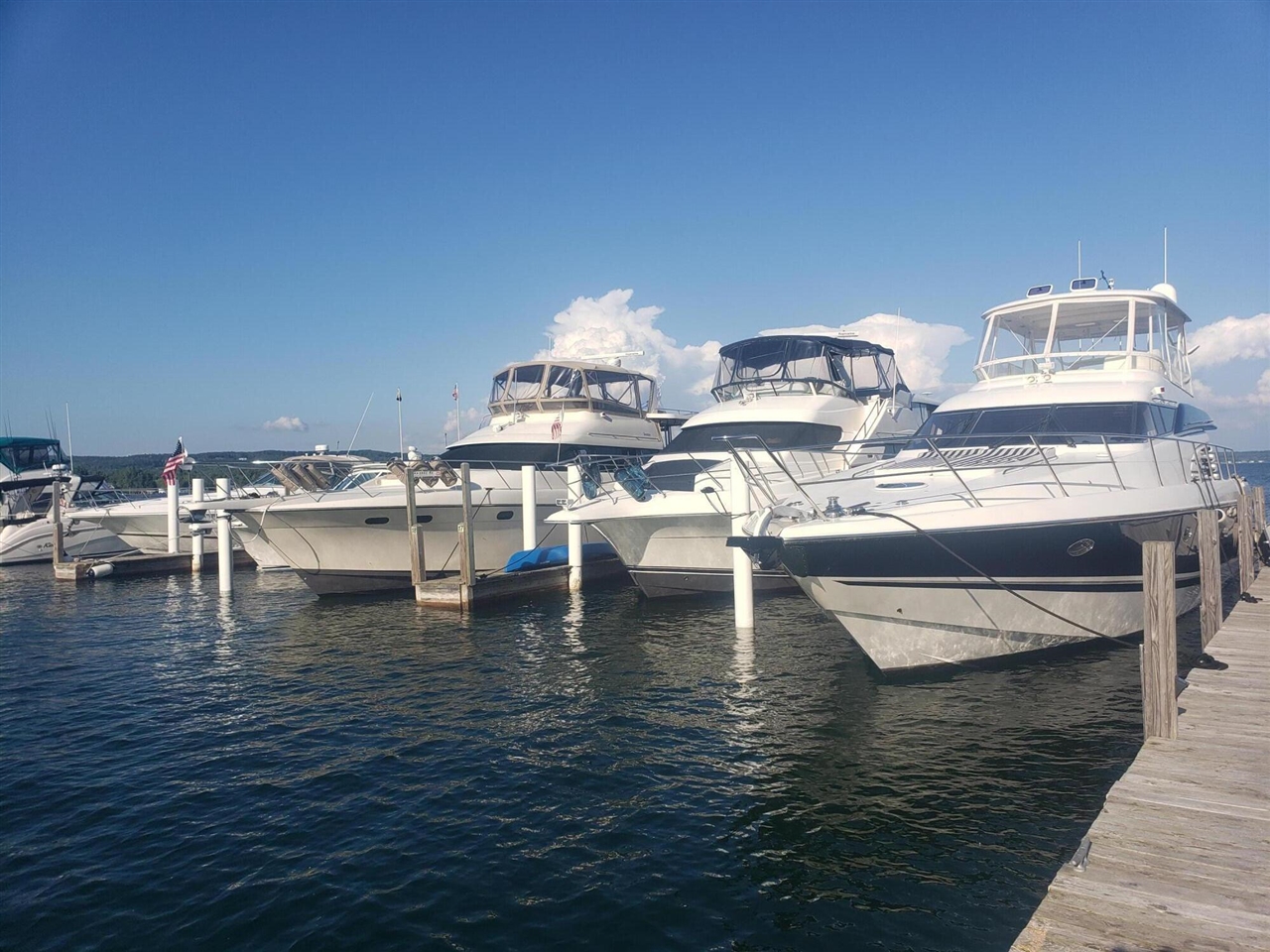 Eagle Ridge Circle, Onekama, MI, 49675