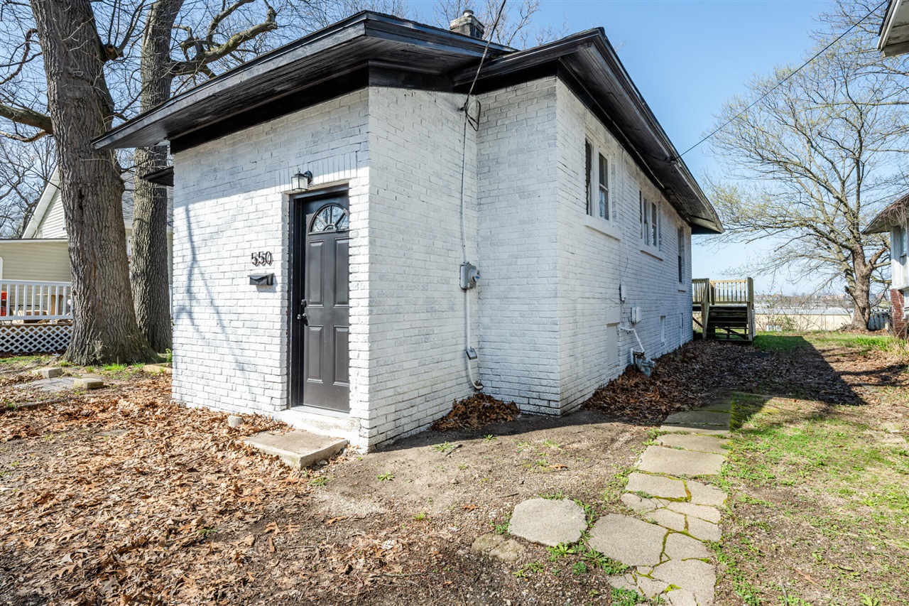 550 Sherman Court, Benton Harbor, MI, 49022-7432