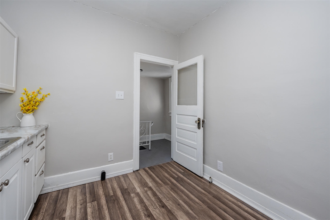 550 Sherman Court, Benton Harbor, MI, 49022-7432
