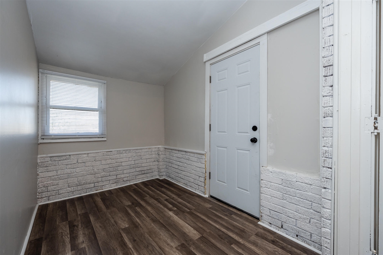 550 Sherman Court, Benton Harbor, MI, 49022-7432