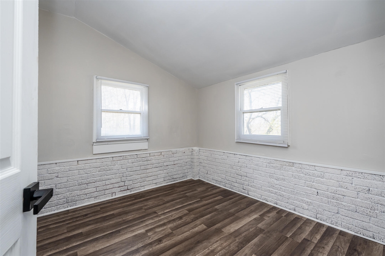 550 Sherman Court, Benton Harbor, MI, 49022-7432