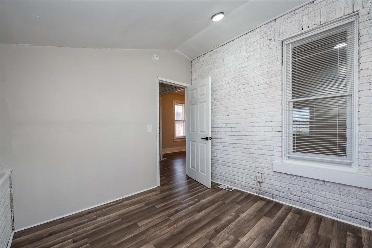 550 Sherman Court, Benton Harbor, MI, 49022-7432
