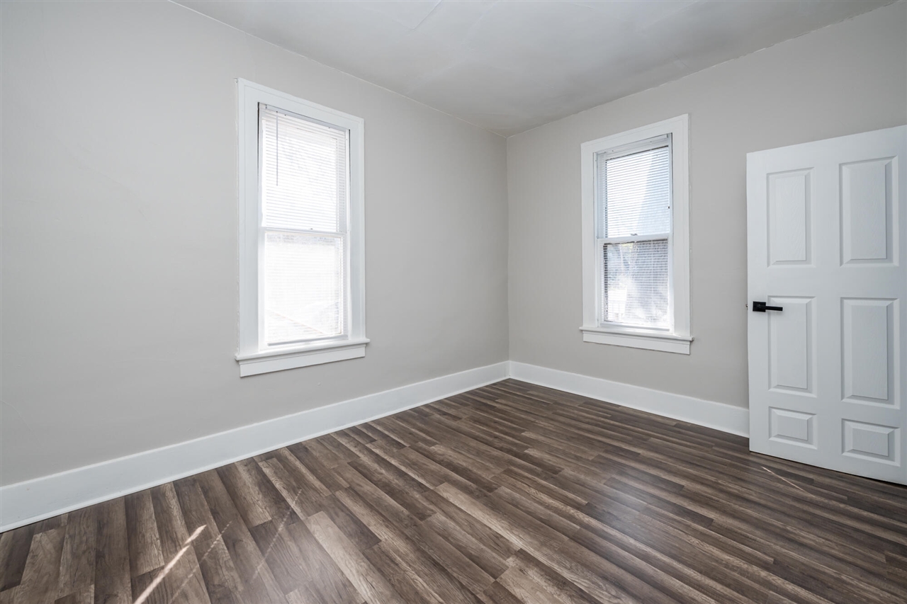 550 Sherman Court, Benton Harbor, MI, 49022-7432