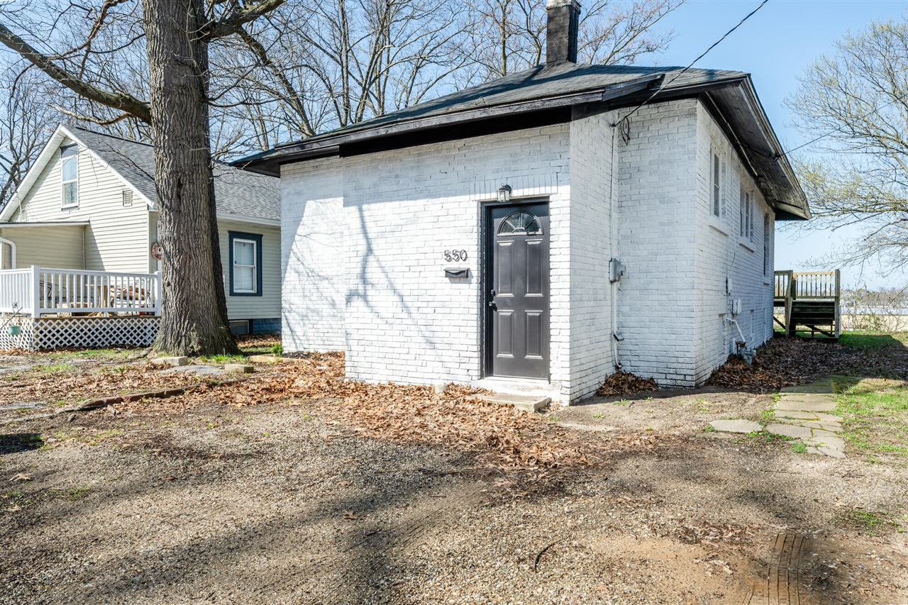 550 Sherman Court, Benton Harbor, MI, 49022-7432