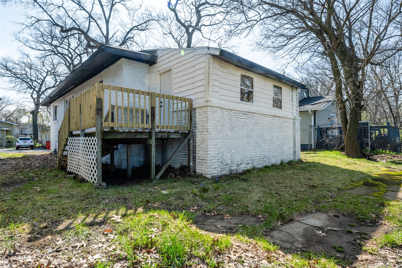550 Sherman Court, Benton Harbor, MI, 49022-7432