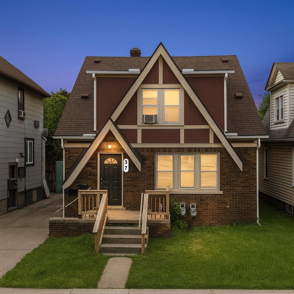 324 Railroad Street, Hudson, MI, 49247