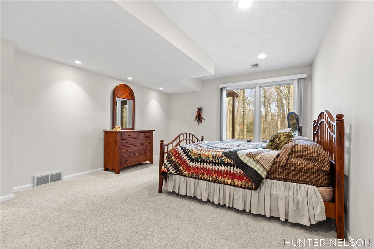 4357 Idlewood Drive, Wyoming, MI, 49519-6445