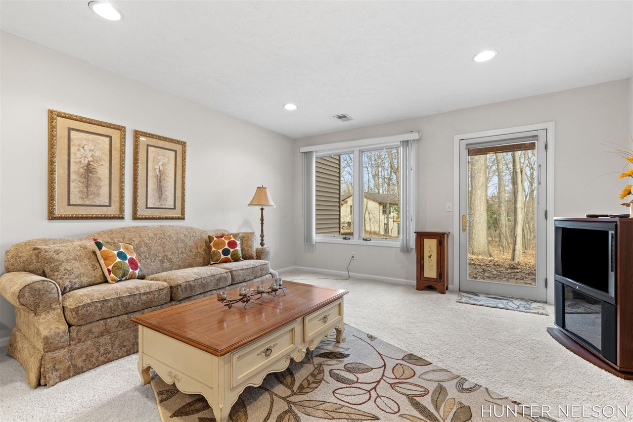 4357 Idlewood Drive, Wyoming, MI, 49519-6445