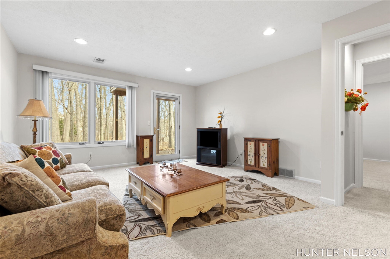 4357 Idlewood Drive, Wyoming, MI, 49519-6445