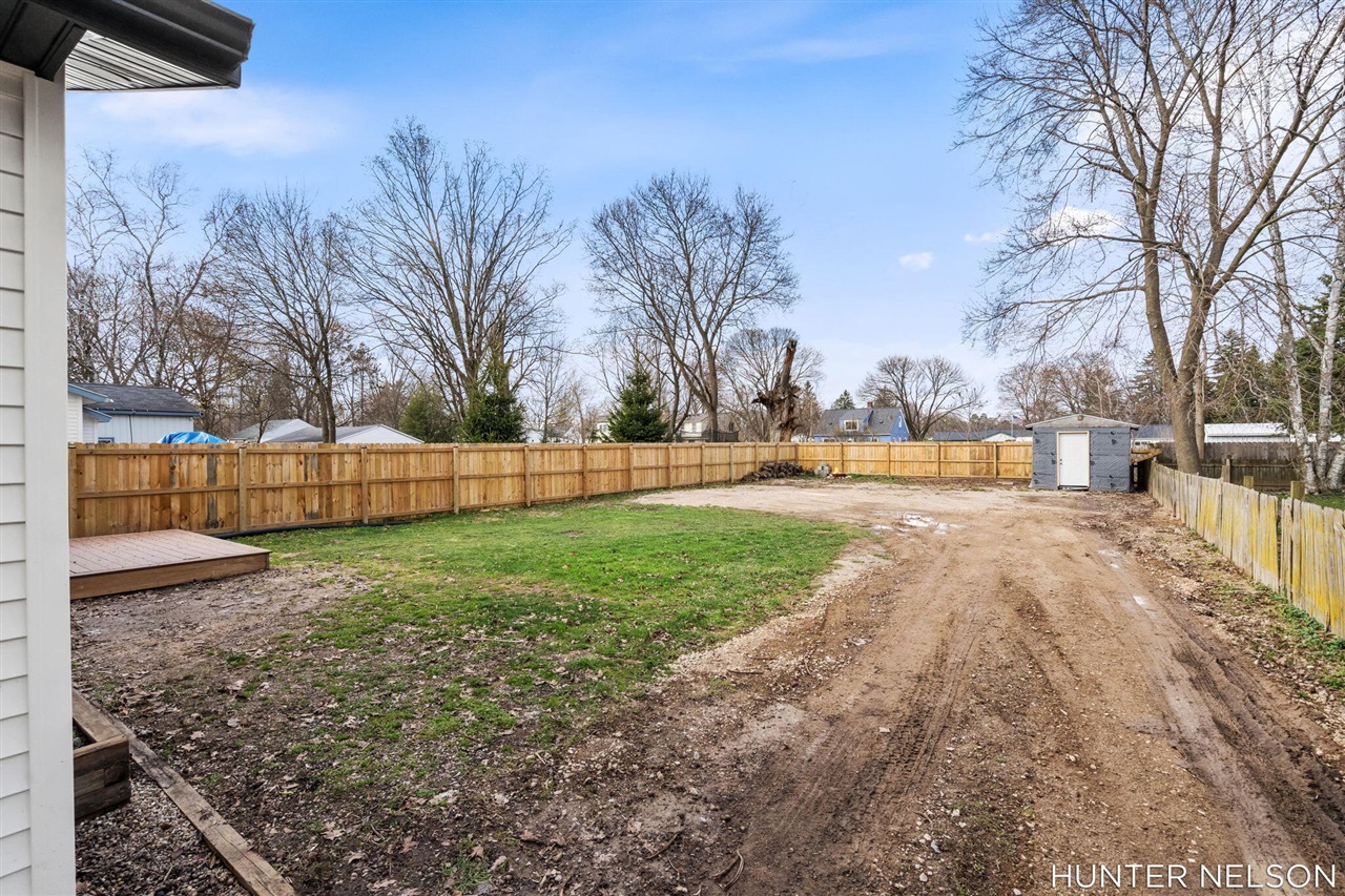 175 E Commerce Street, Grant, MI, 49327-9361