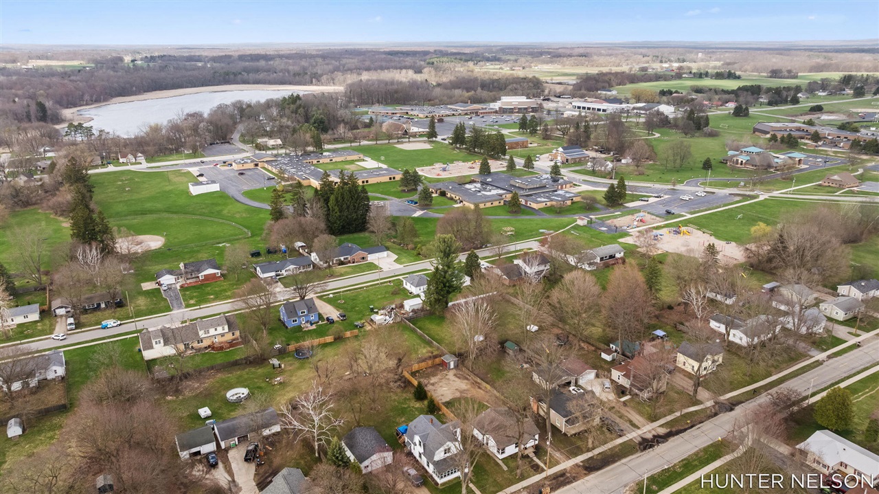 175 E Commerce Street, Grant, MI, 49327-9361