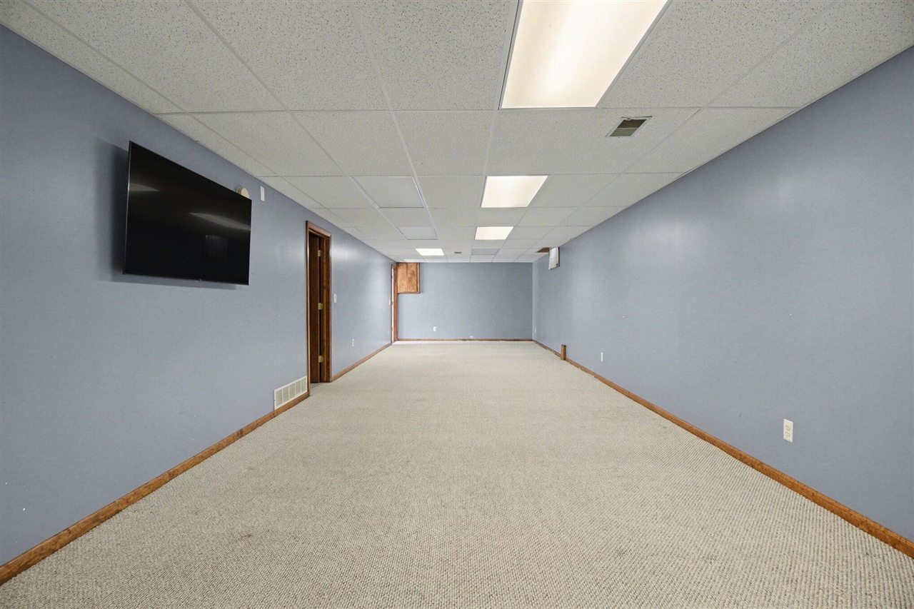 6593 Crownpointe Drive, Byron Center, MI, 49315-8211