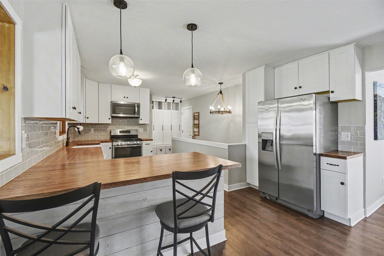 6593 Crownpointe Drive, Byron Center, MI, 49315-8211