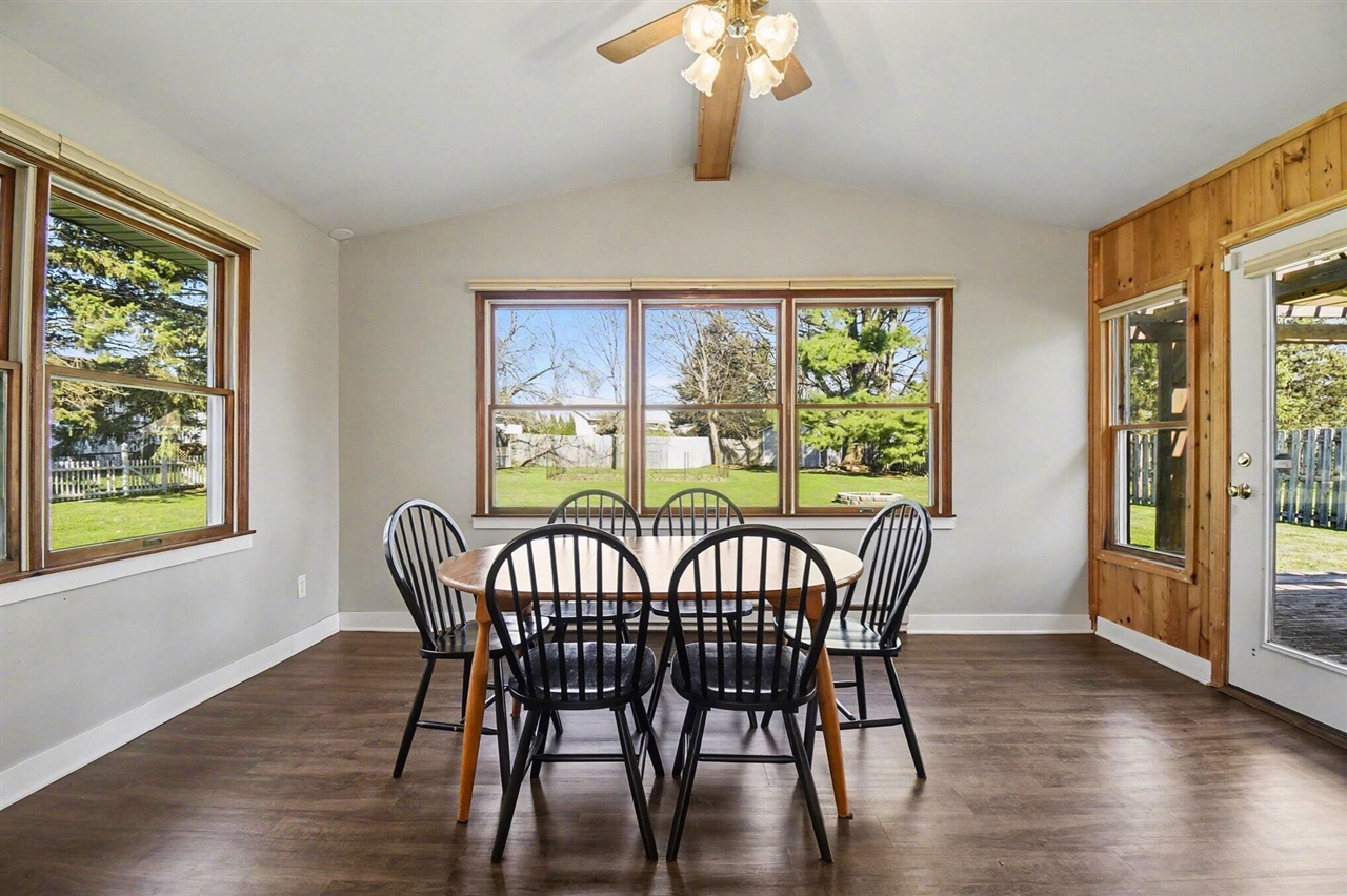 6593 Crownpointe Drive, Byron Center, MI, 49315-8211