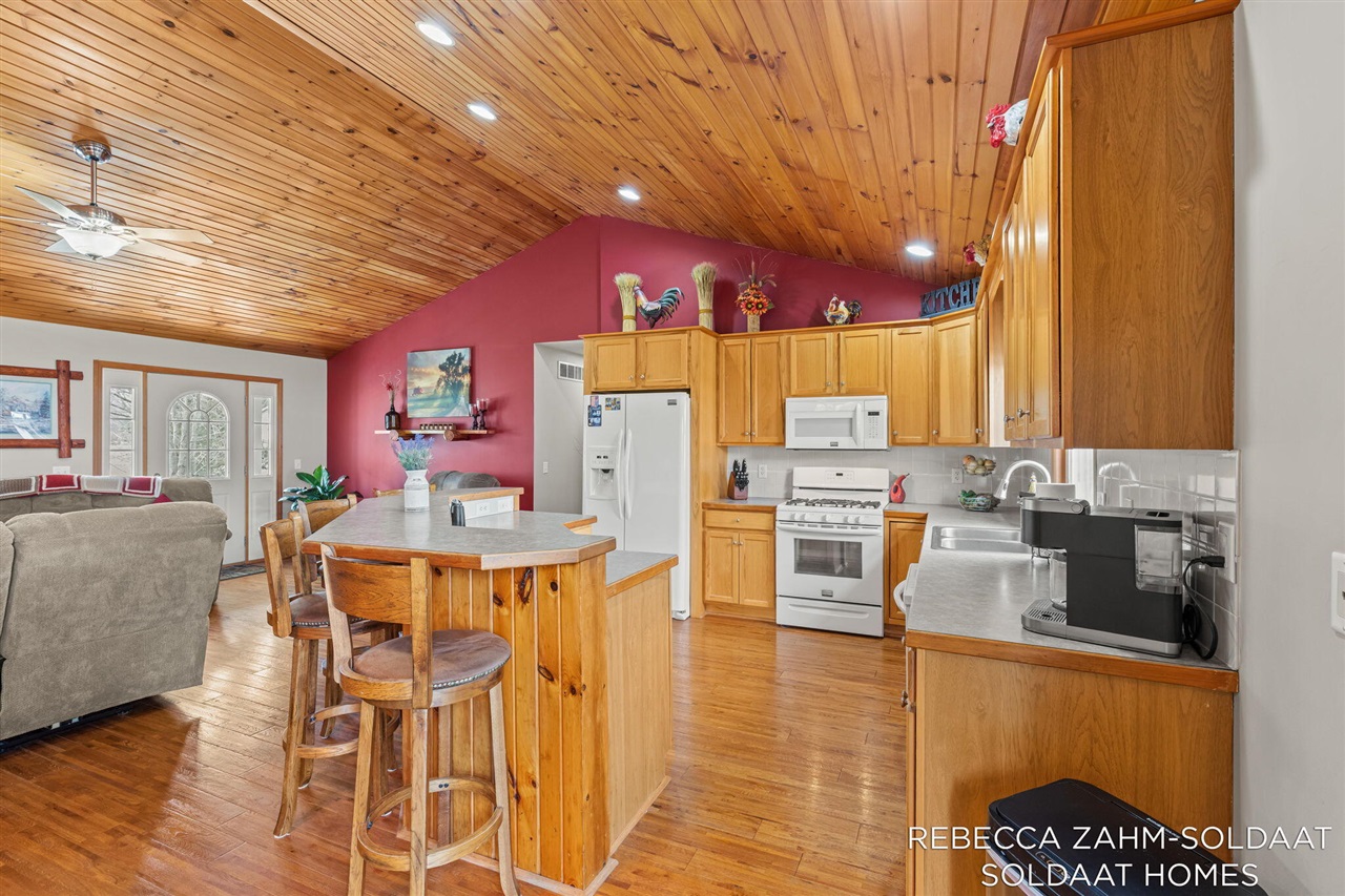 11496 4 Mile Road, Belding, MI, 48809