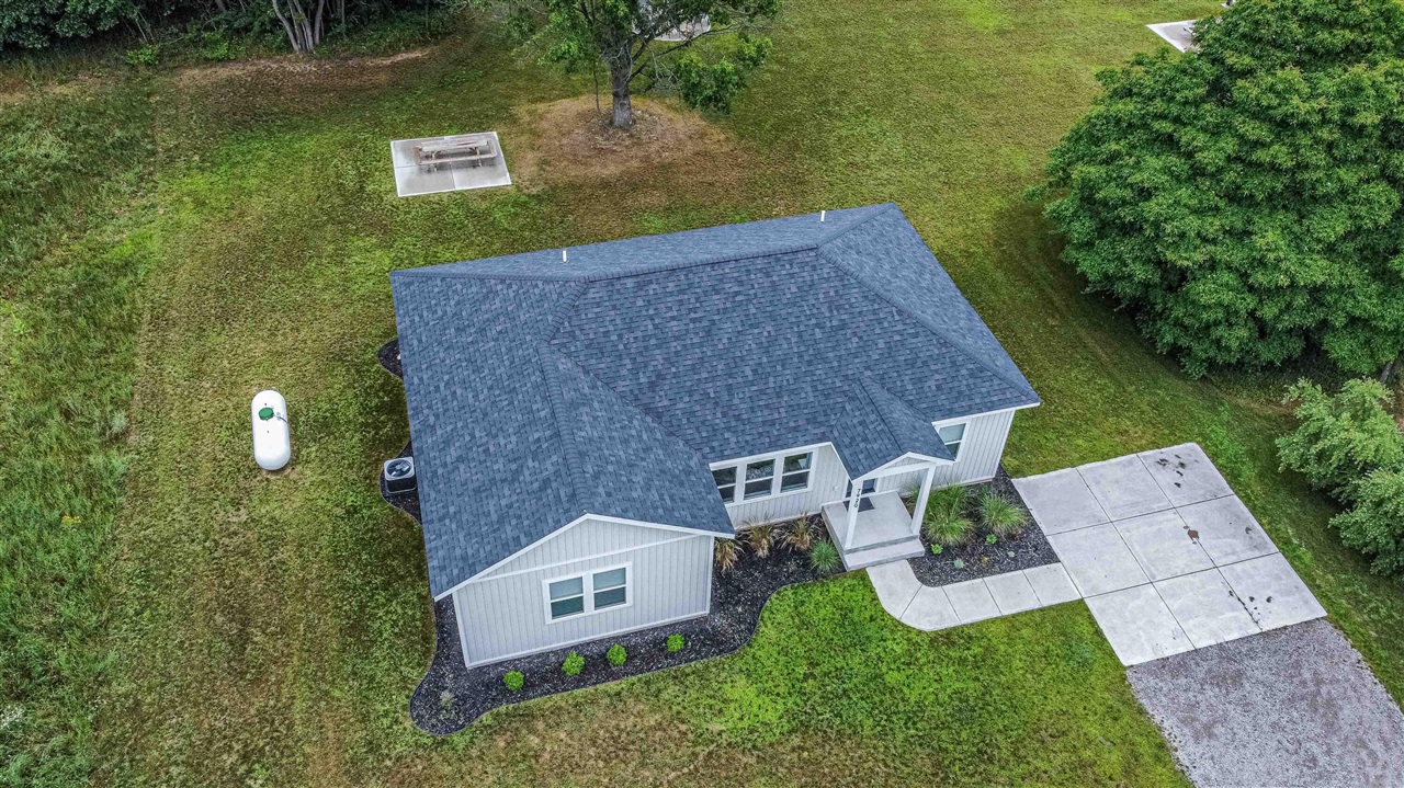 7920 W Juniper Beach Road, Mears, MI, 49436-9300