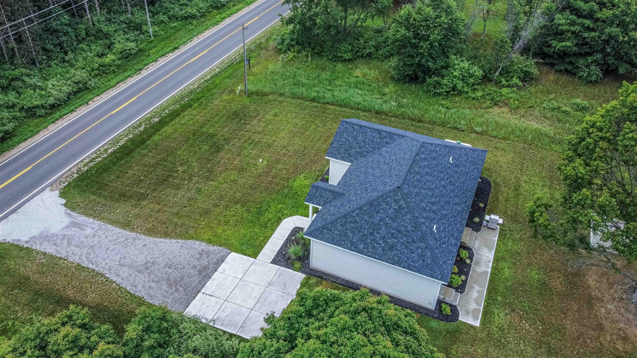 7920 W Juniper Beach Road, Mears, MI, 49436-9300