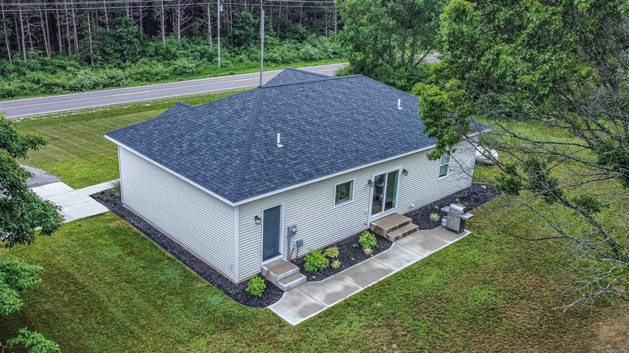 7920 W Juniper Beach Road, Mears, MI, 49436-9300