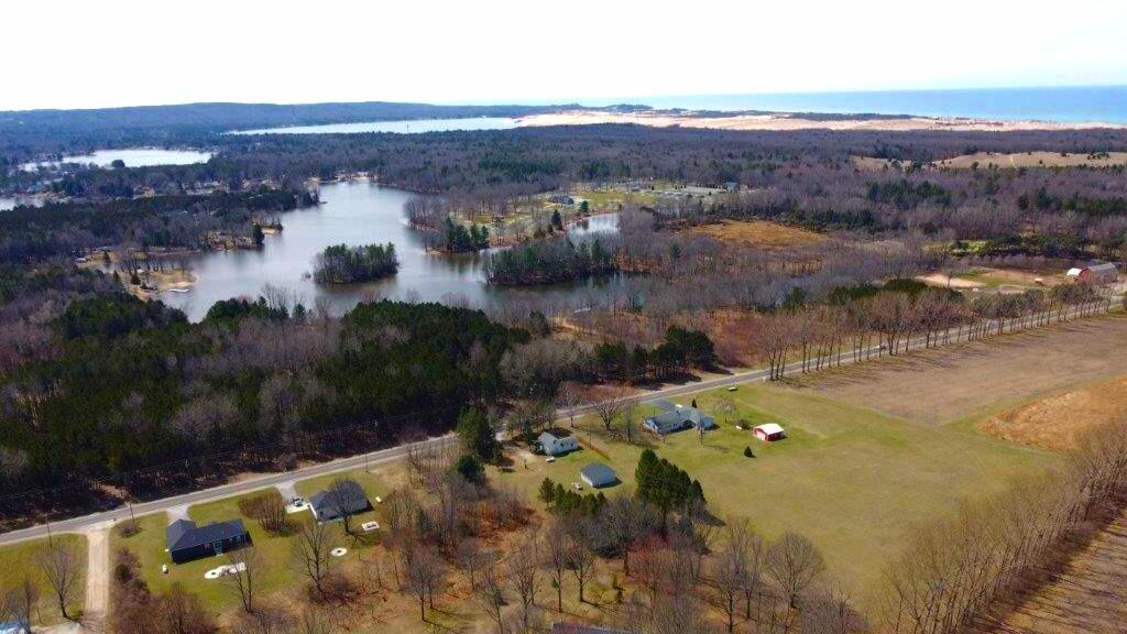 7920 W Juniper Beach Road, Mears, MI, 49436-9300